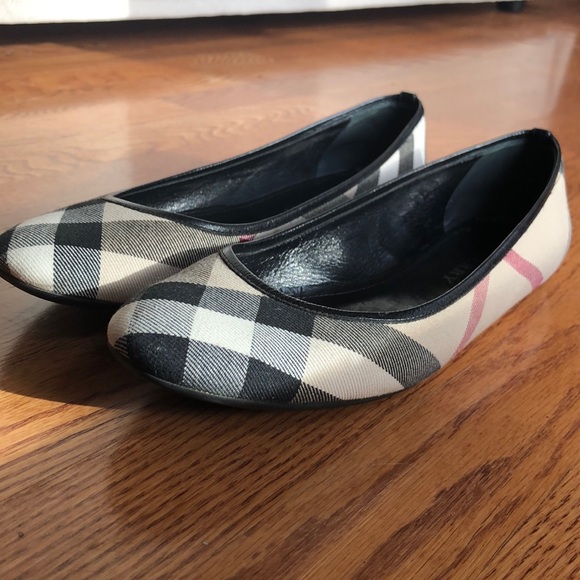 burberry flats sizing